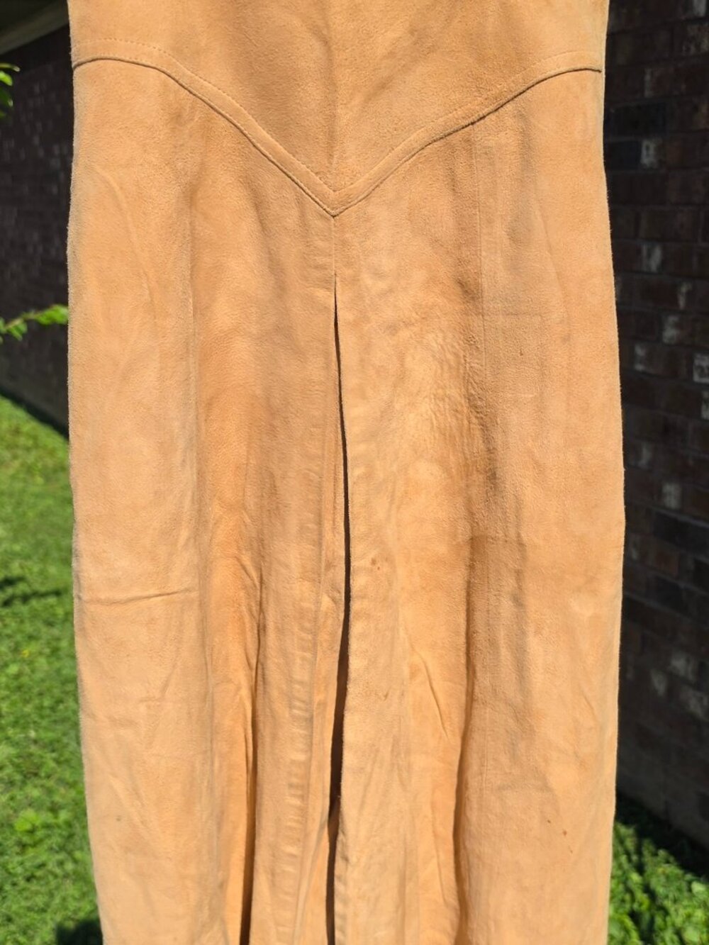 Vintage Dawn Fashions tan Suede A Line Midi Skirt - Size 5/6 - 1970s western sty